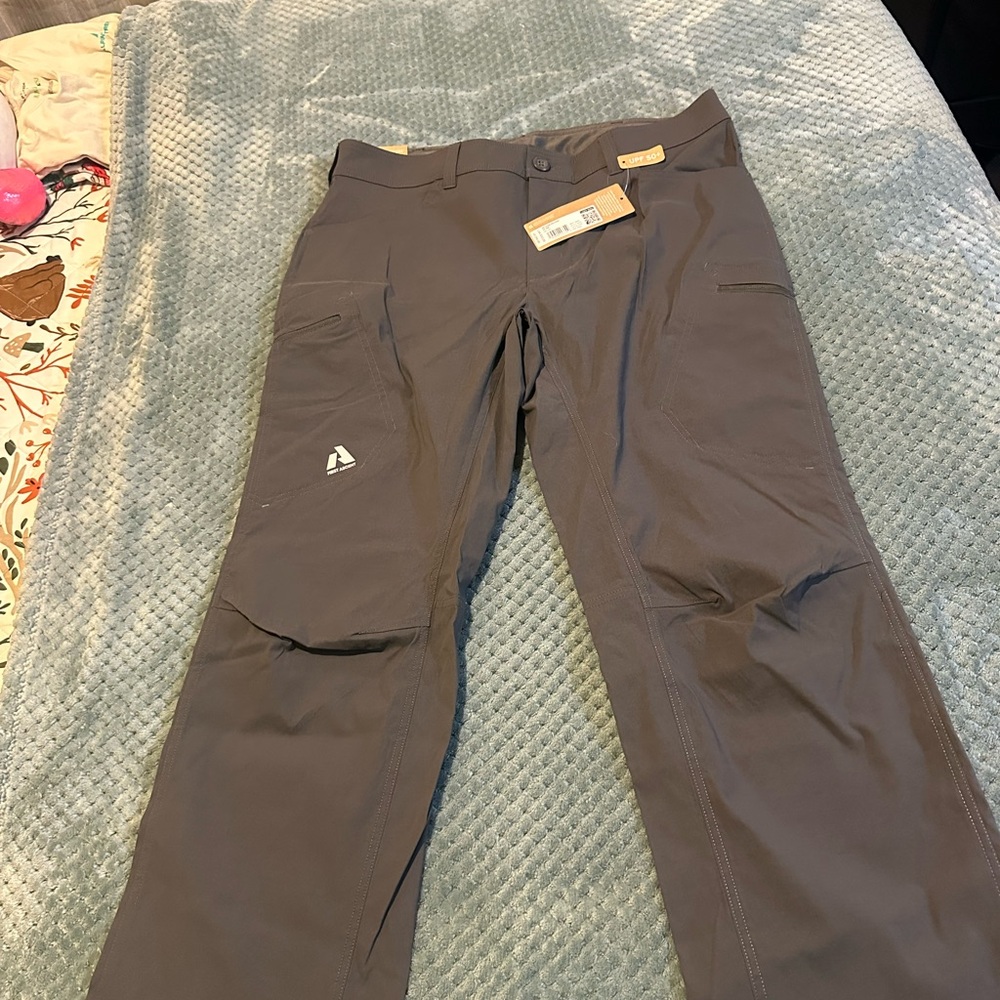 Eddie Bauer Men's Charcoal Cargo Pants